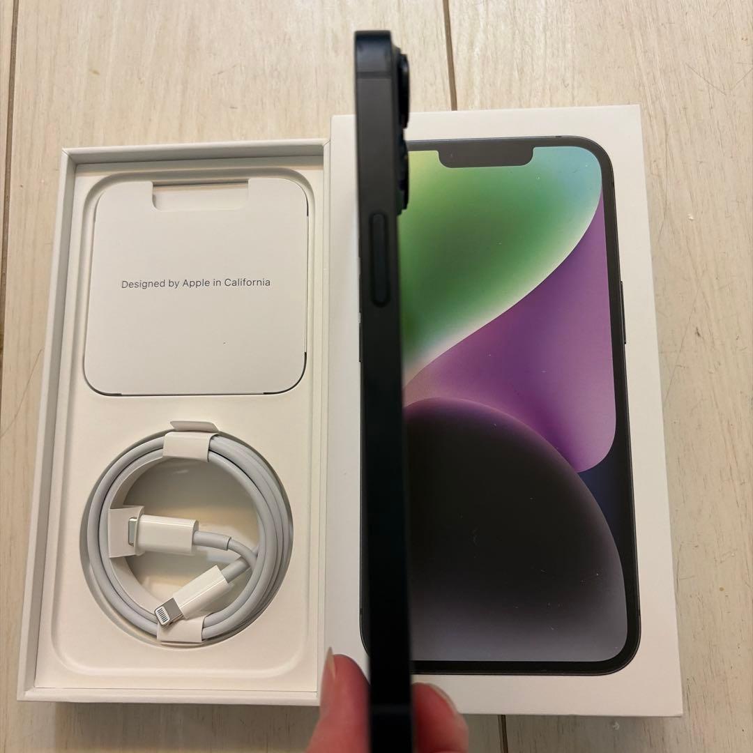 ✶美品✶Apple iPhone 14 ブラック 本体 充電ケーブル付き
