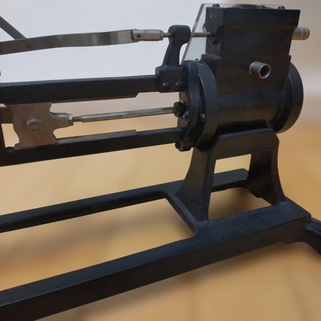 謎の金属製の品物①