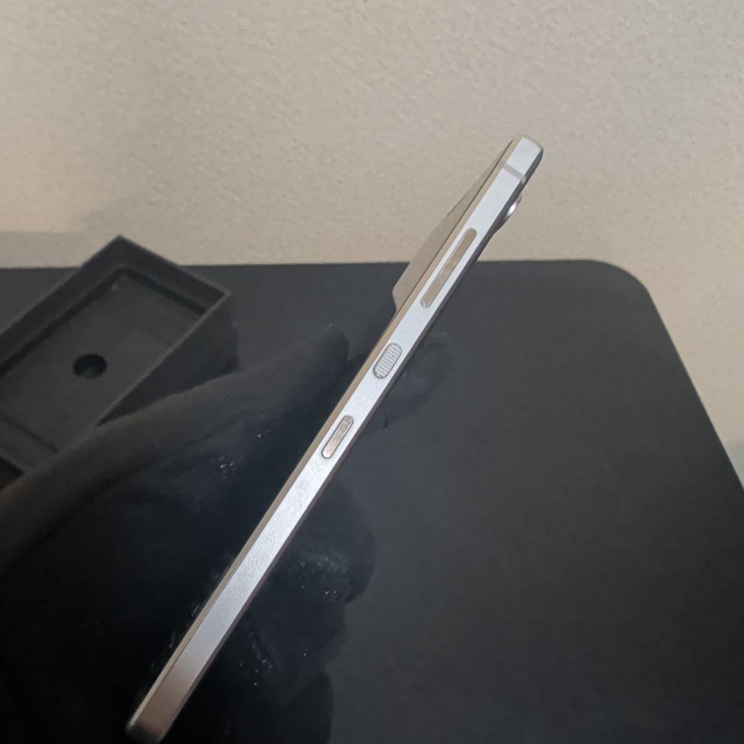 【期間限定値下げ】BlackBerry KEY2 BBF100-8