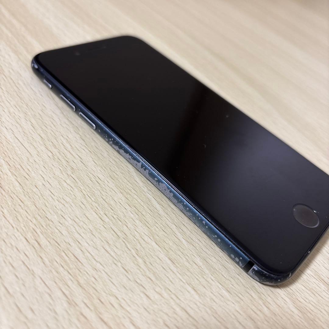 iPhone SE2 第二世代64g simロック解除済 ジャンク 側面打痕多数