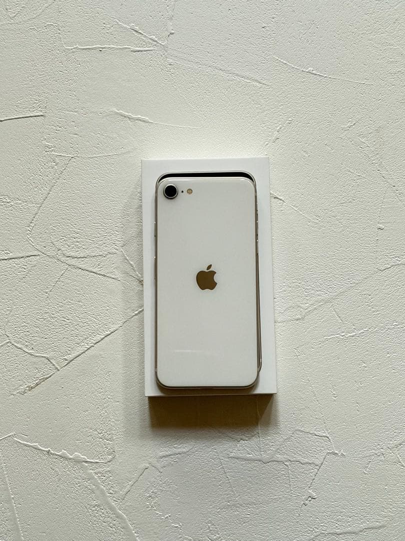 Apple iPhone SE 128GB ホームボタン故障　ジャンク品