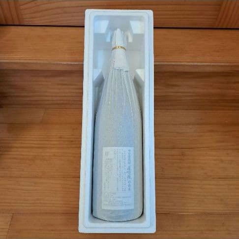 森伊蔵　1800ml　芋焼酎　紙包み　焼酎　未開封　レア　幻の焼酎　⑰