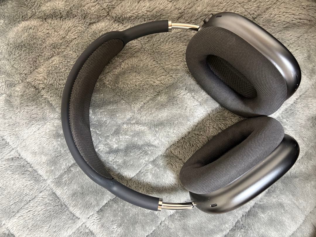 Apple AirPods Maxスペースグレイ