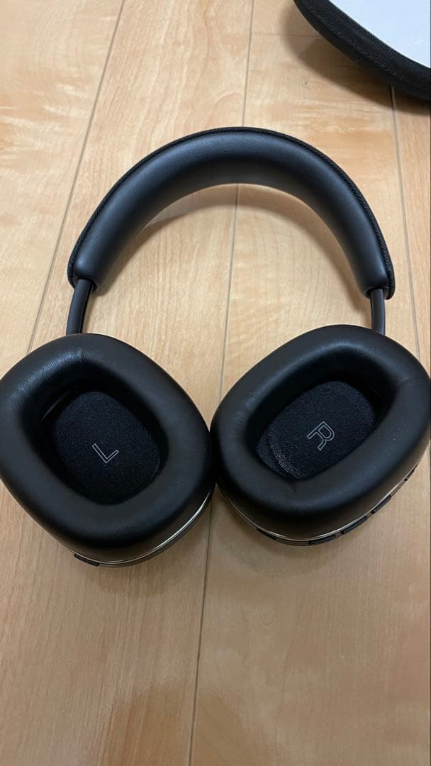 Bowers & Wilkins Px7 S2 ワイヤレスヘッドホン　ブラック