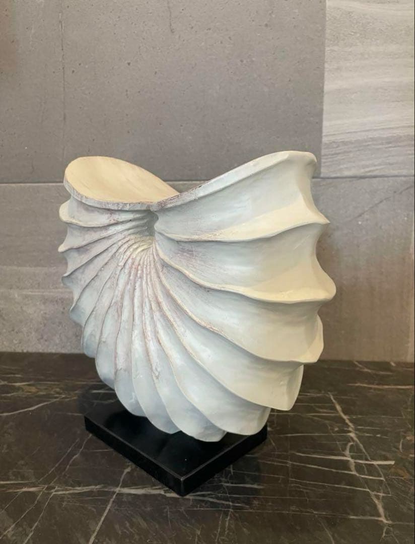 貝殻形状の立体オブジェzara boconcept ikeaホテルライク