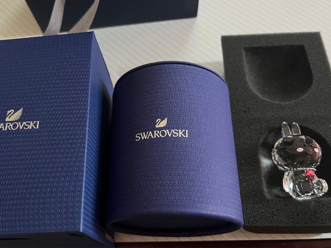 スワロフスキー　コニー　置物