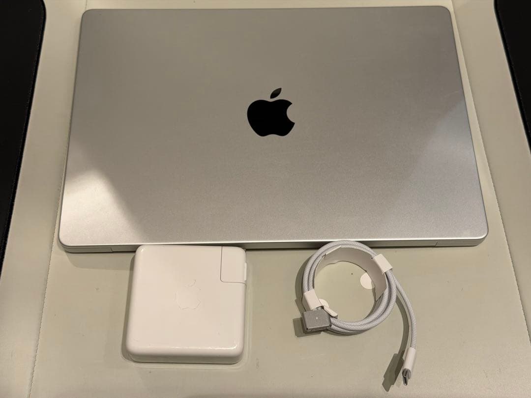 ほぼ新品Apple MacBook Pro 14 M3 Pro 36GB US
