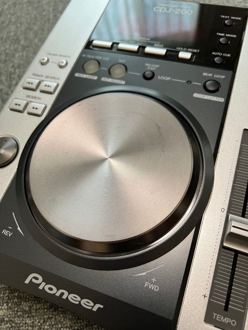 Pioneer CDJ-200 と BEHRINGER DJX700 のセット