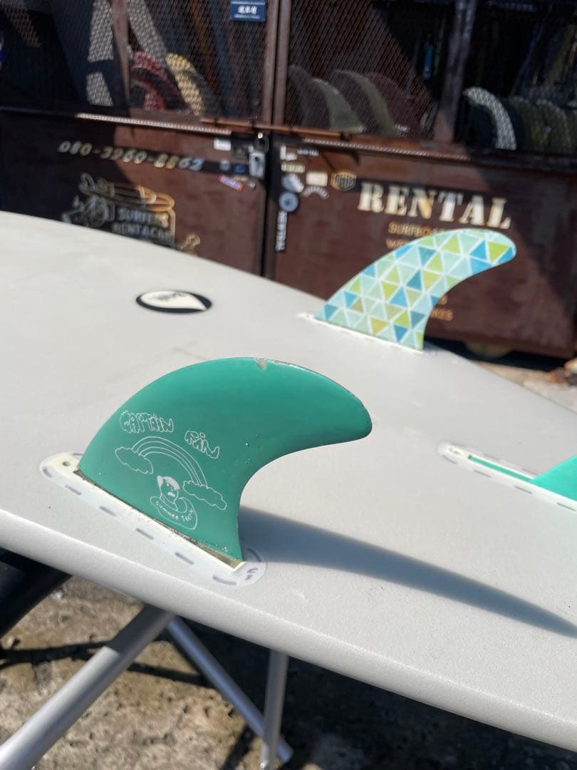 貴重　DONALD BRINKがシェイプする非対称ボード5.6