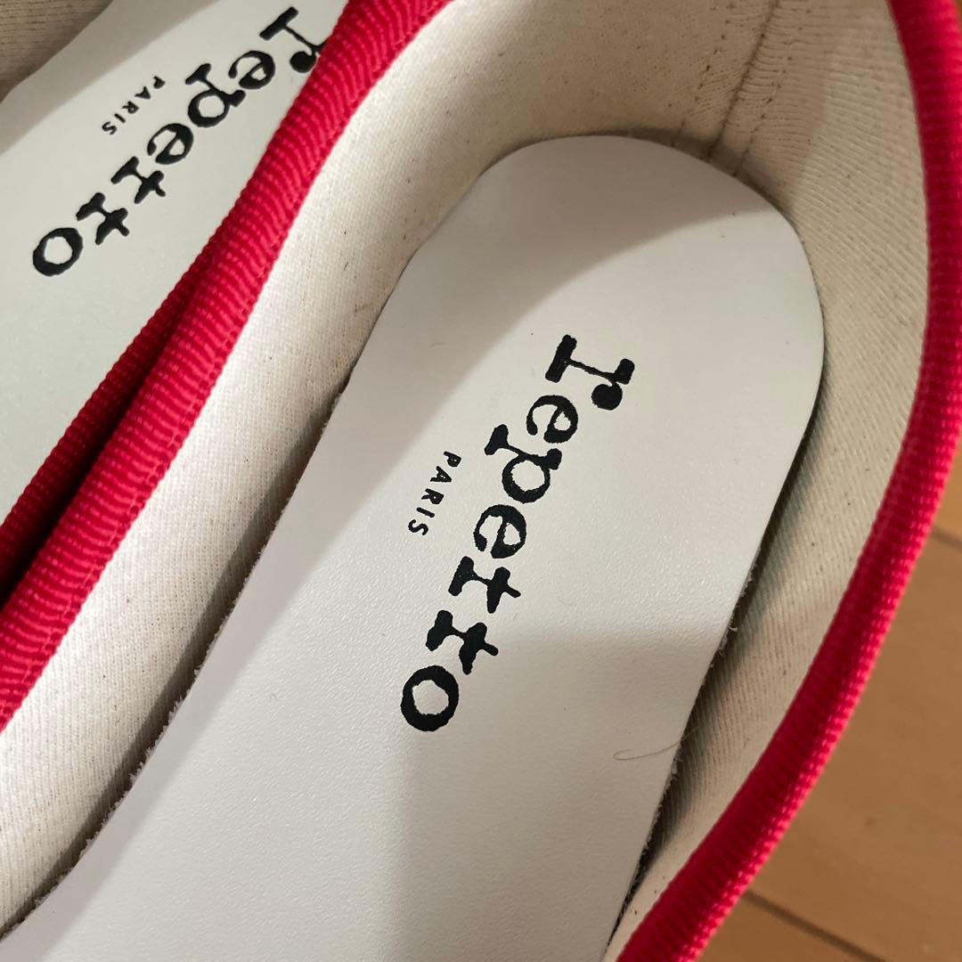 大人気　repetto かわいい赤