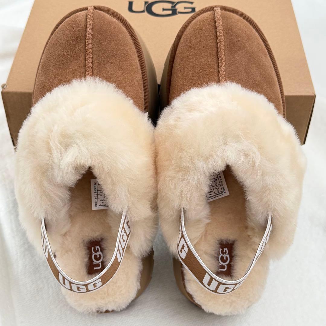 【UGG】 ファンケット＊24.0＊厚底ファーサンダル＊US正規品新品