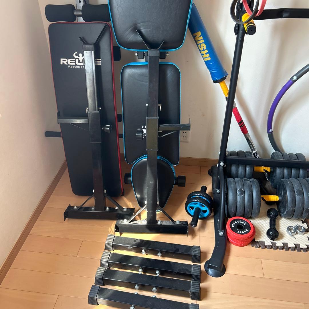 ベンチプレス、懸垂、ダンベルセット