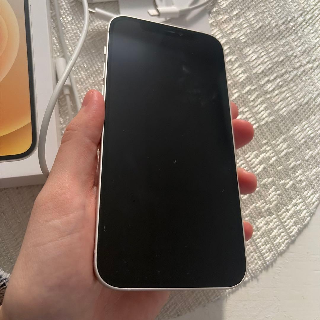 Apple iPhone 12 ホワイト 本体 128gb