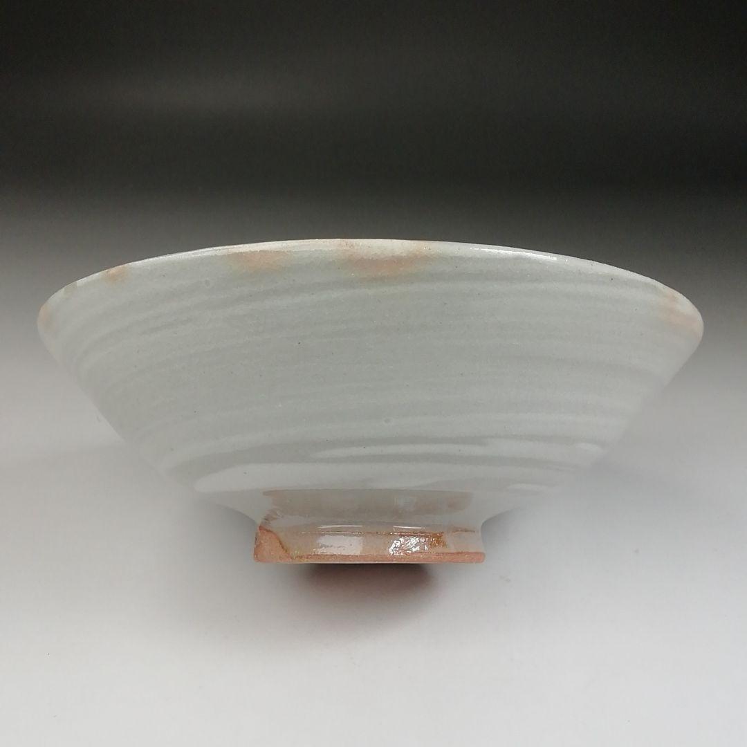 Ｔ４０７　茶碗　『萩焼』『平茶碗』『城山窯　金子信彦 造』　共箱　抹茶碗　茶道具