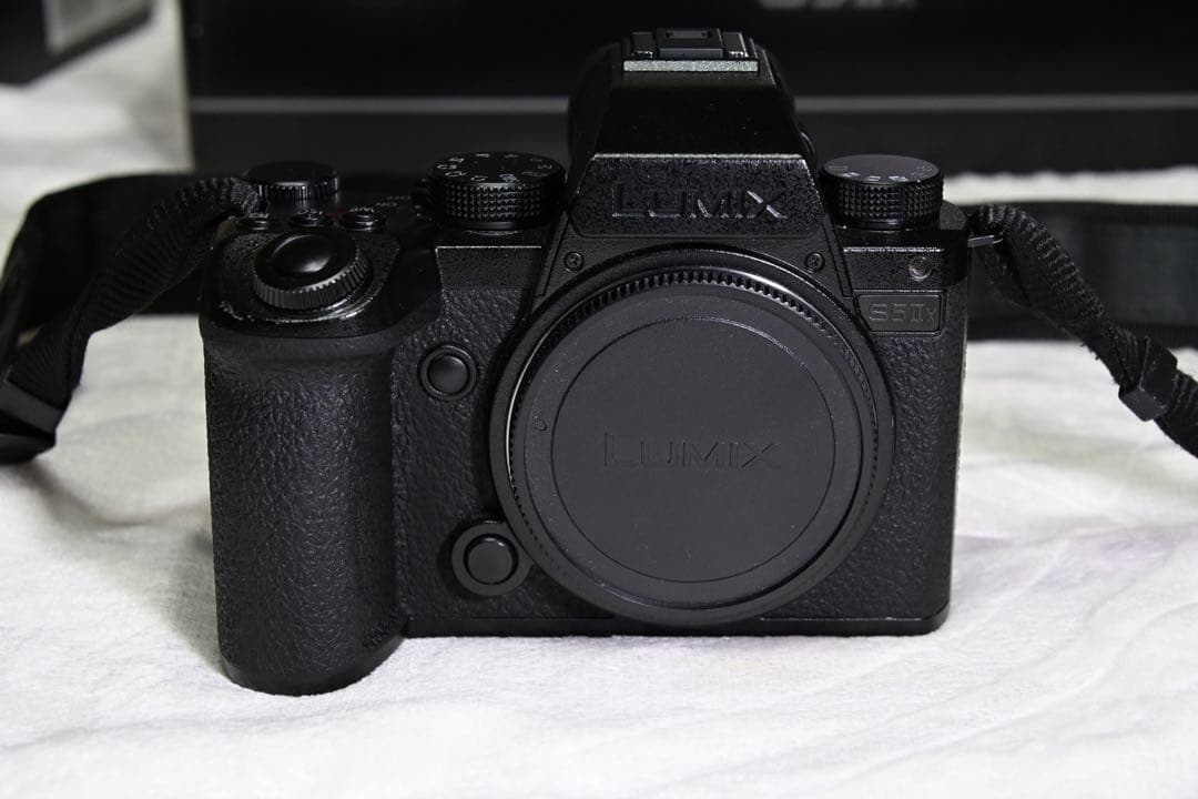 LUMIX S5IIX ダブルレンズキット DC-S5M2XW