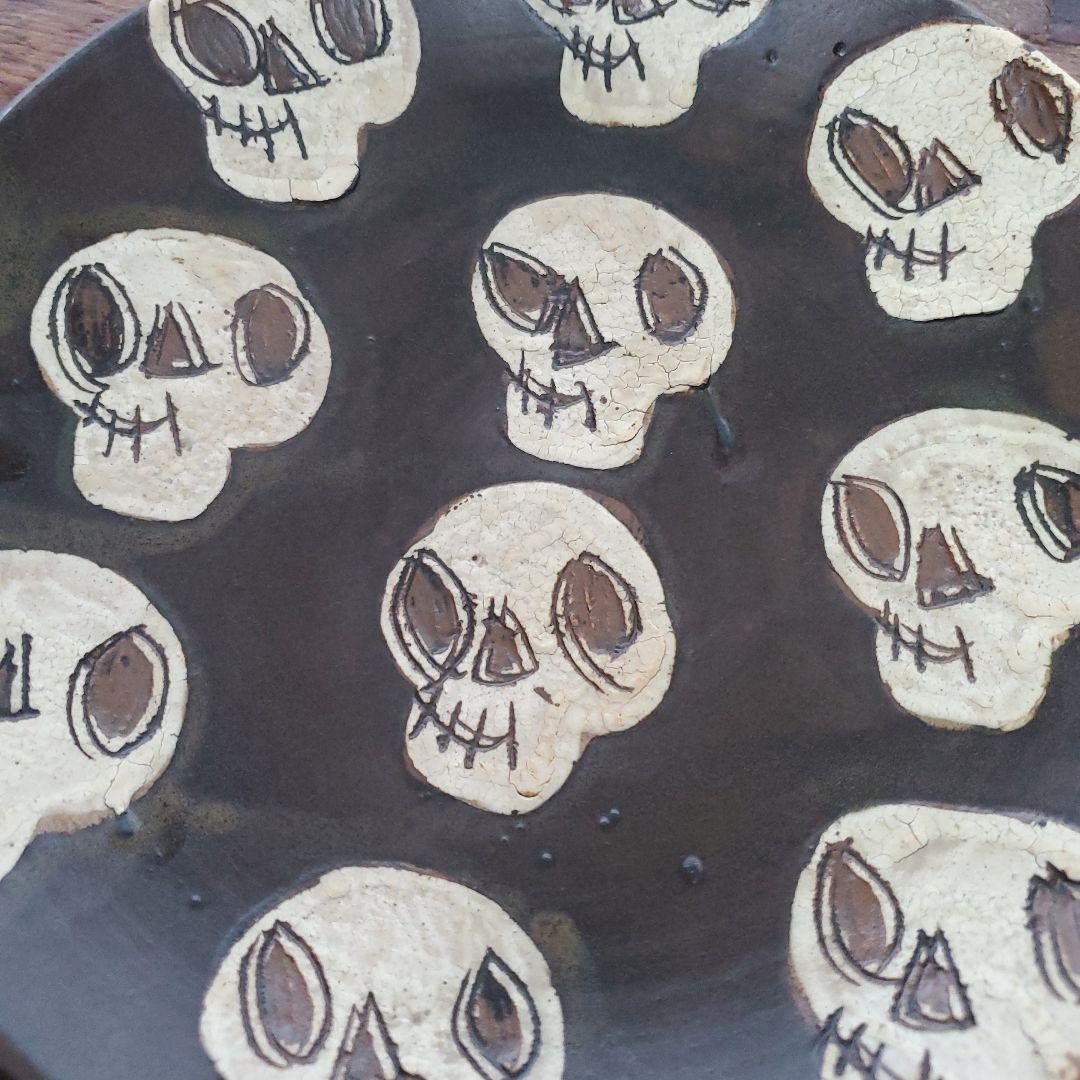 工房十鶴　十鶴　やちむん　大皿　26cm　スカル ドクロ