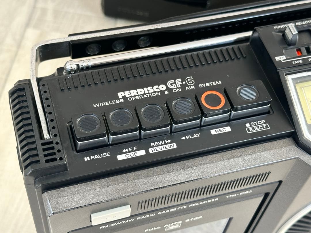 動作品| 日立HITACHIラジオカセットレコーダーTRK-5160 昭和レトロ