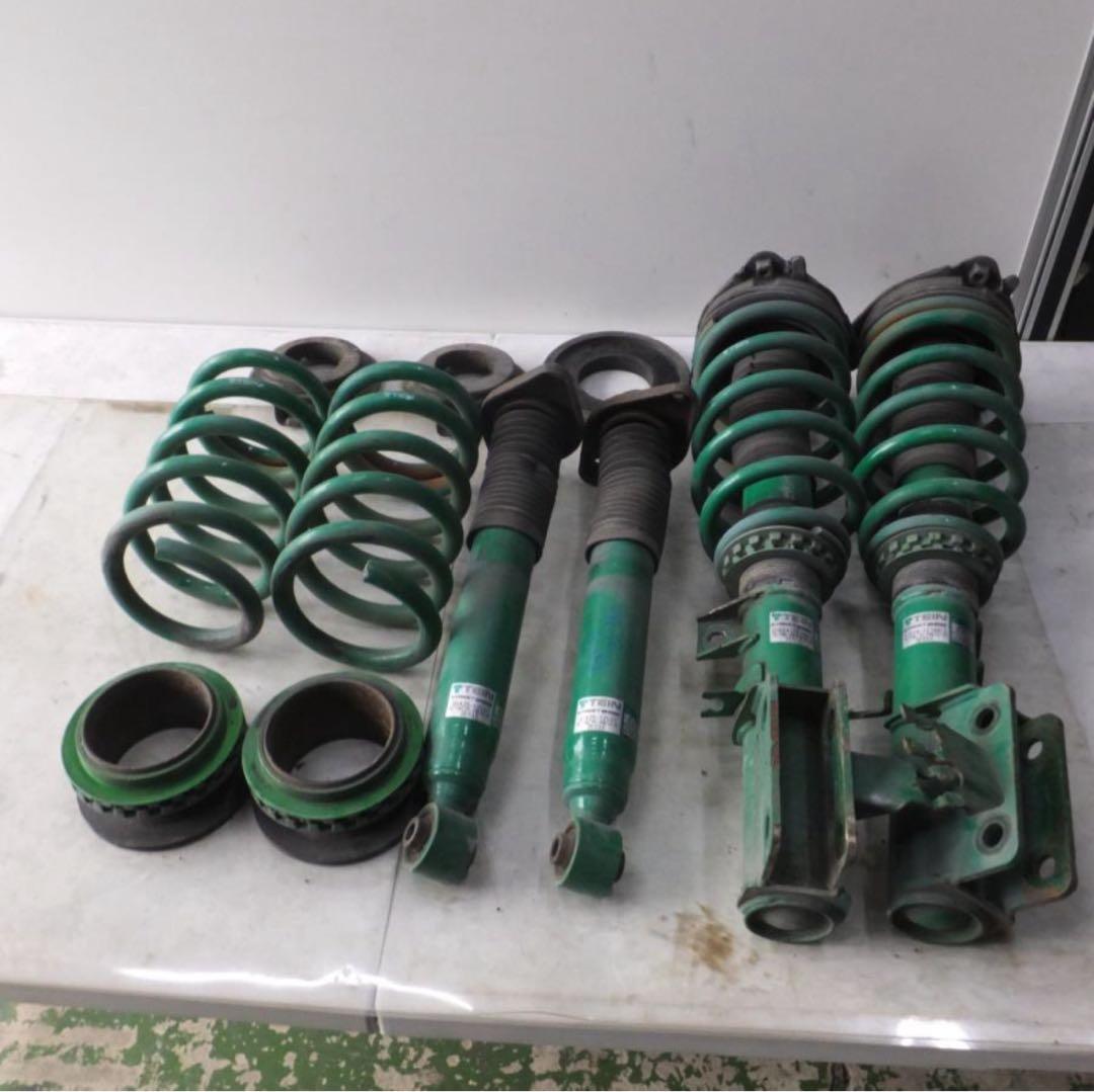 TEIN 車高調　エルグランドE52