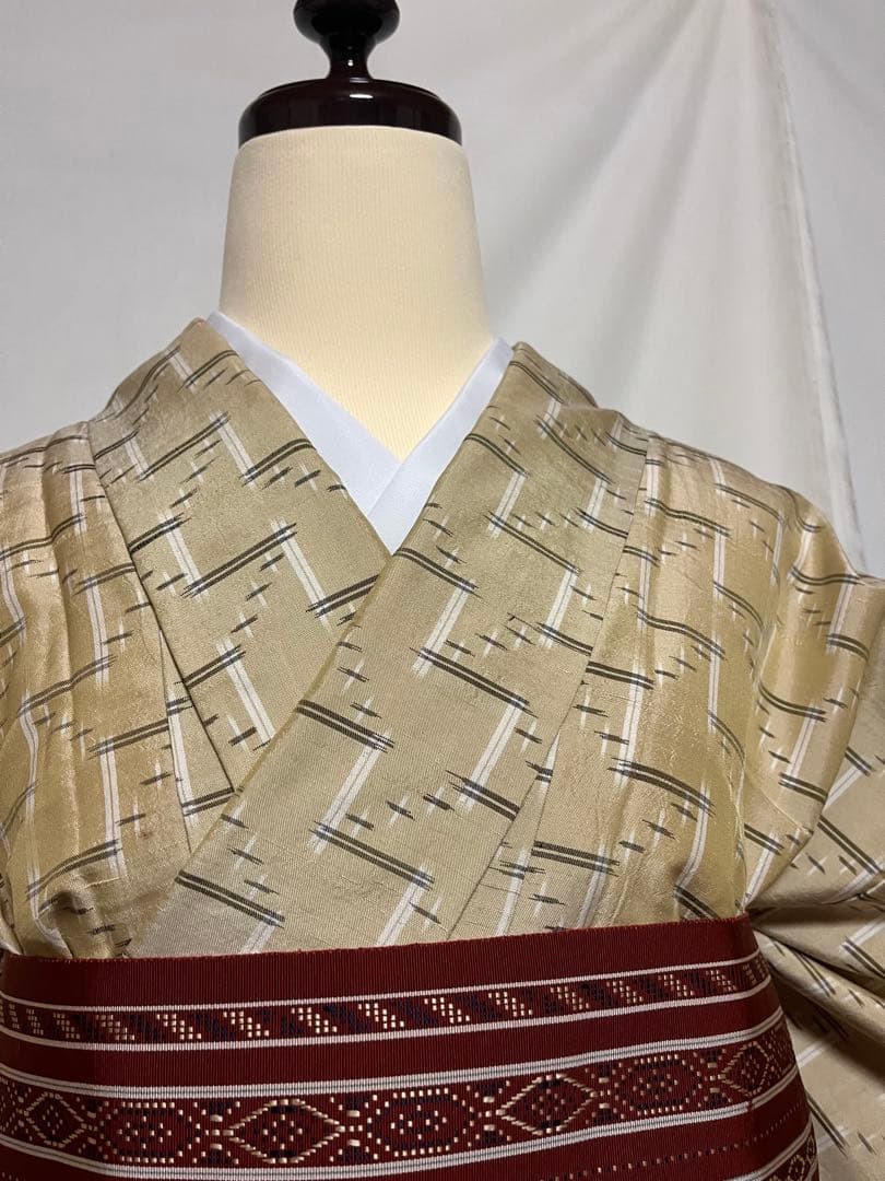 【超絶逸品】⭐️沖縄県伝統工芸品⭐️【琉球絣】⭐️天然染料⭐️総絣⭐️手引真綿⭐️紬⭐️着物