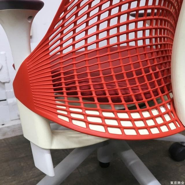 ハーマンミラー　セイルチェア　前傾、肘置有　レッド