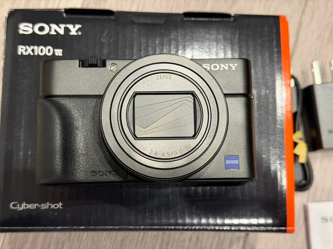 デジタルカメラ SONY RX100 VII