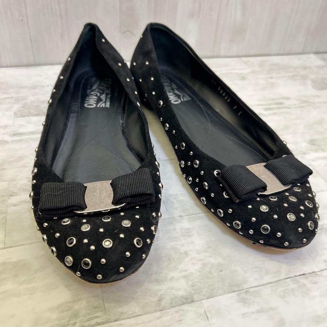 （外観美品）Ferragamo ブラック スタッズ バレエシューズ　24cm