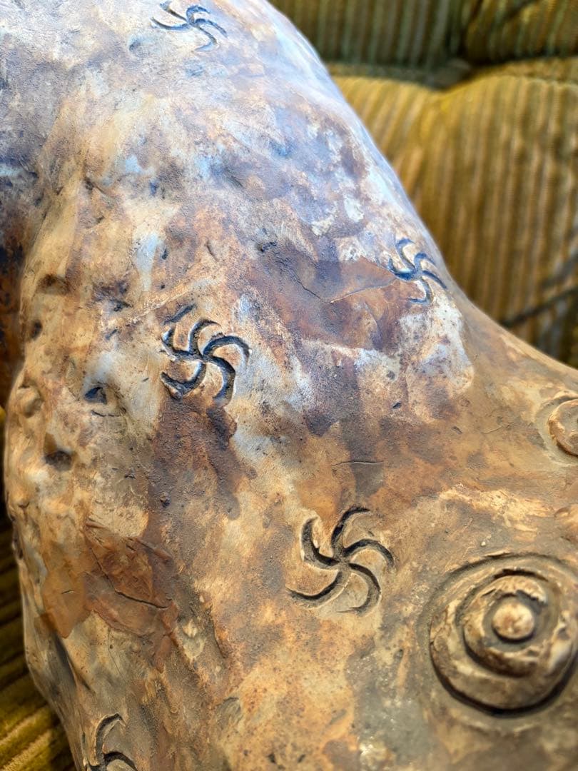 大きめサイズ獅子　置物