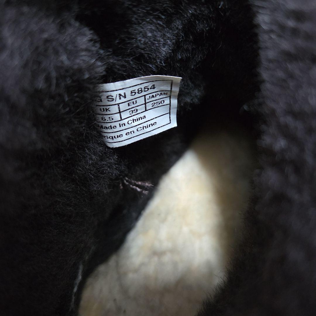 UGG クラシックミニムートンブーツ