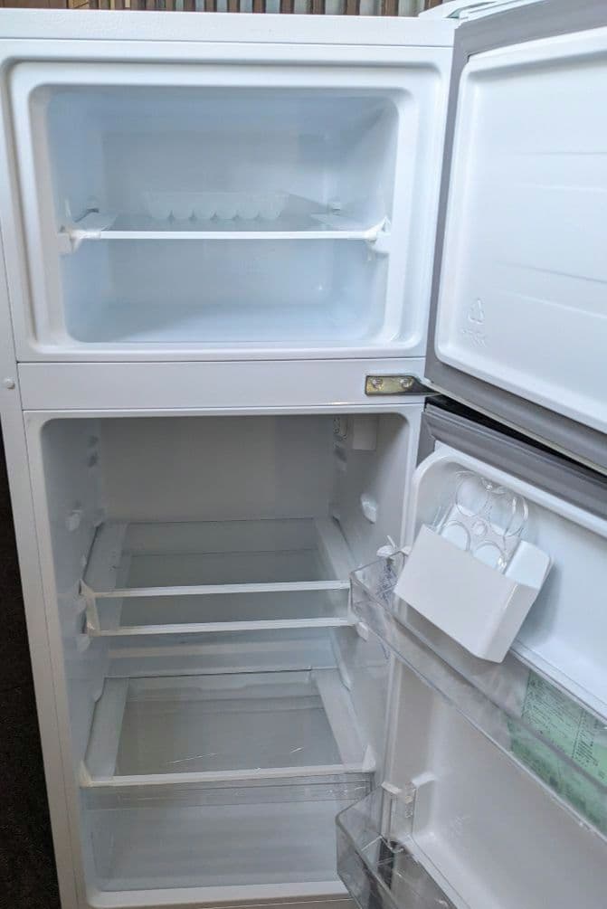 ここ★2023年製 美品 124L 冷凍冷蔵庫【HR-B12HW】