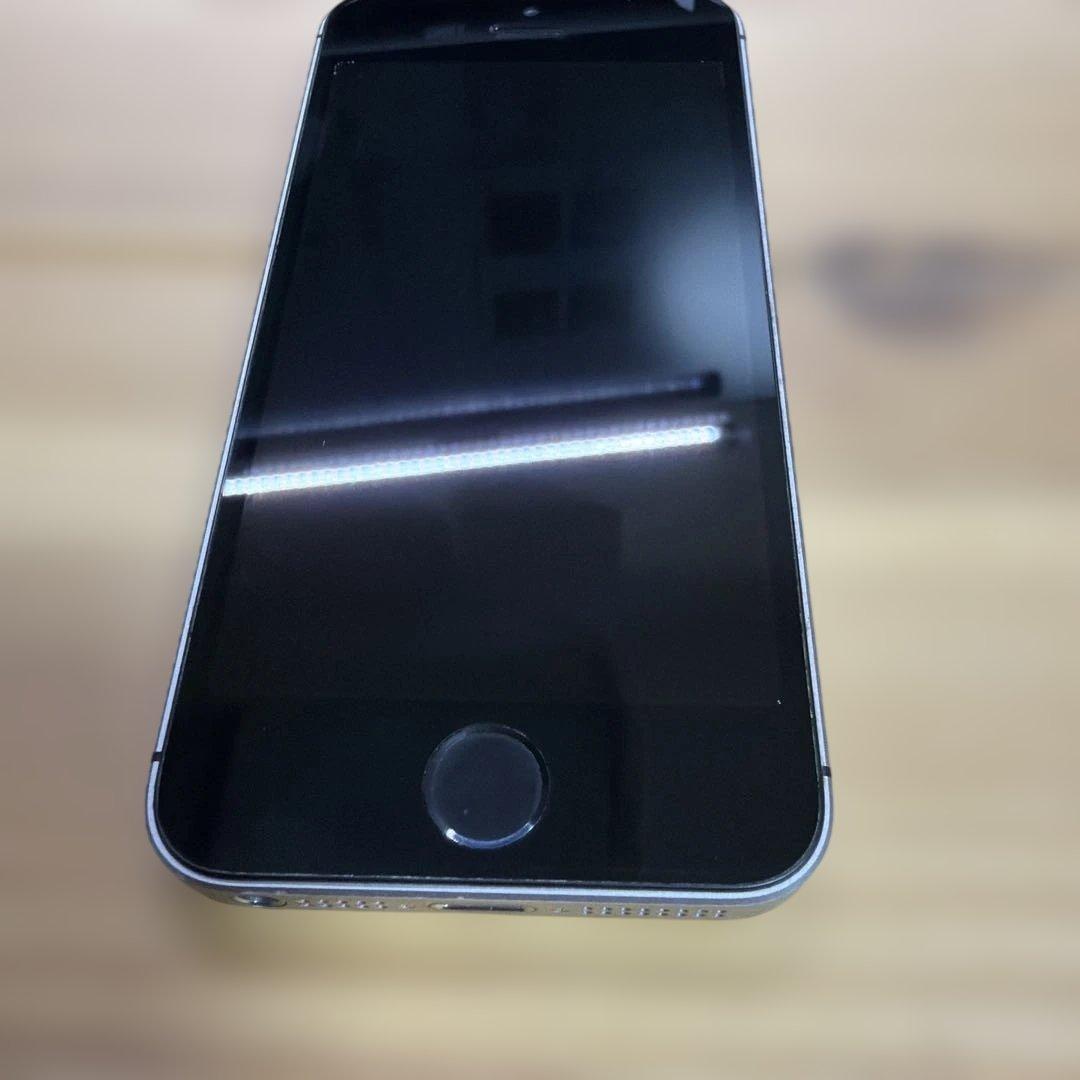 iPhone SE （第1世代） 64GB スペースグレイ　バッテリー83%