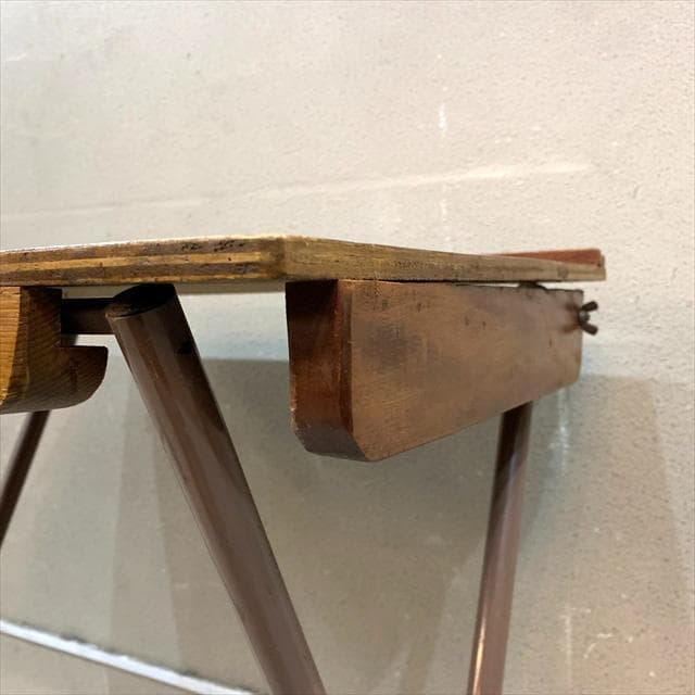 ヴィンテージのフォールディングデスク②