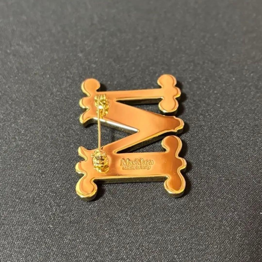 本日限定価格　Max Mara バス クリスタル ブローチ