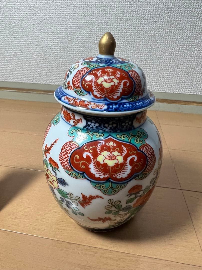 761古伊万里　沈香壺　金彩　未使用　有田焼