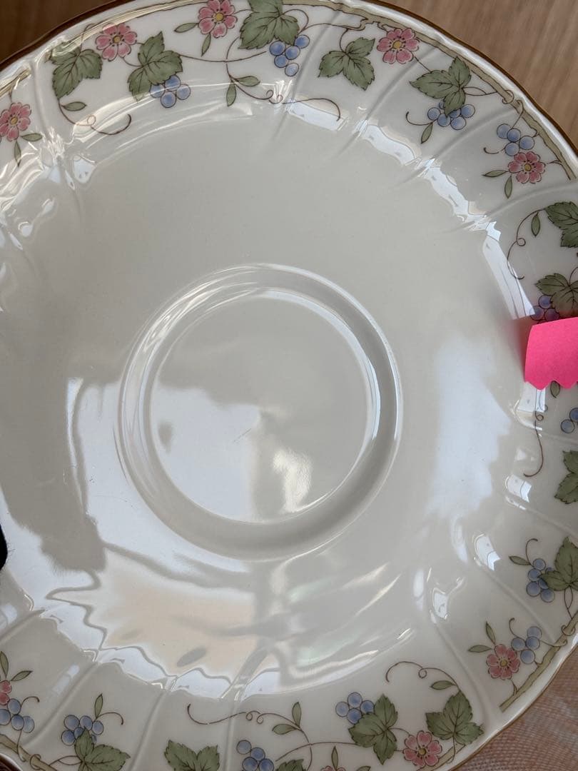 ノリタケ　クラフトーン　アイビーソング カップ＆ソーサー4客プレート2枚セット