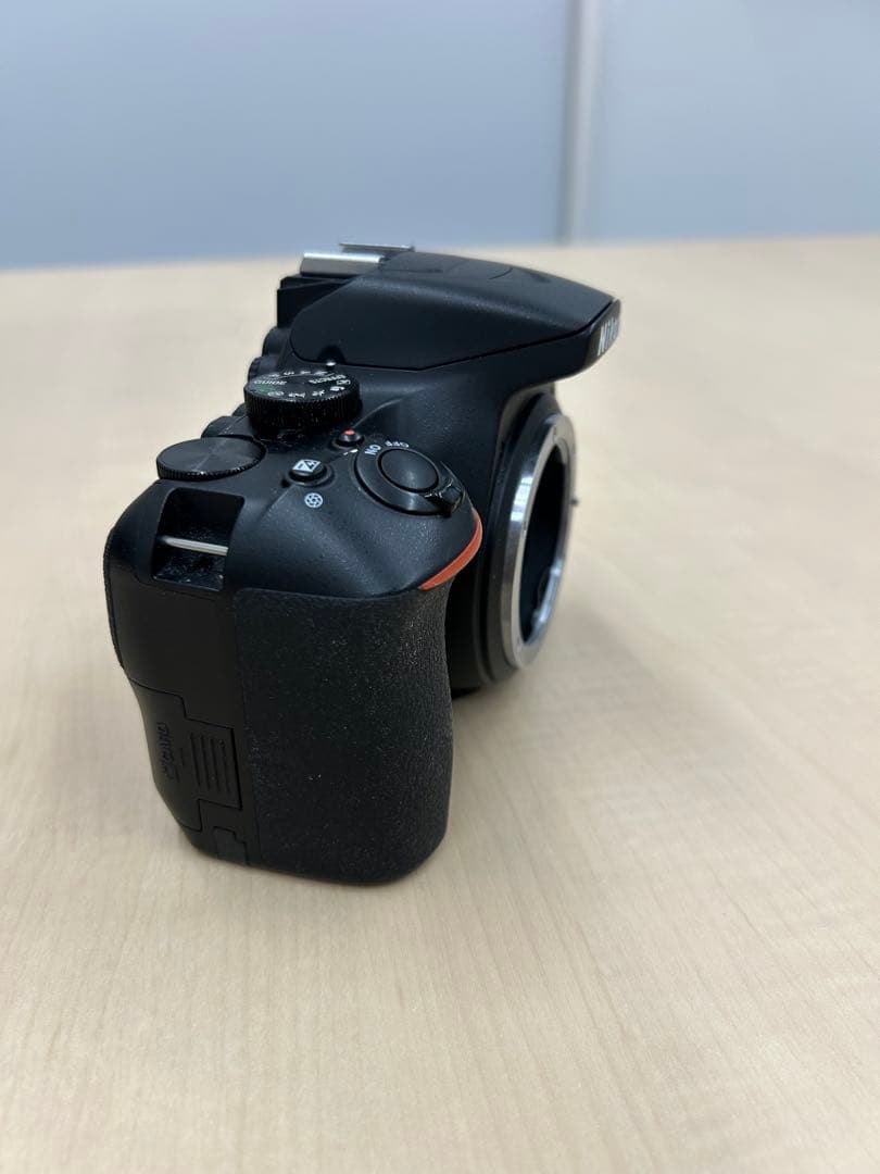 【ジャンク品】Nikon デジタル一眼レフカメラ