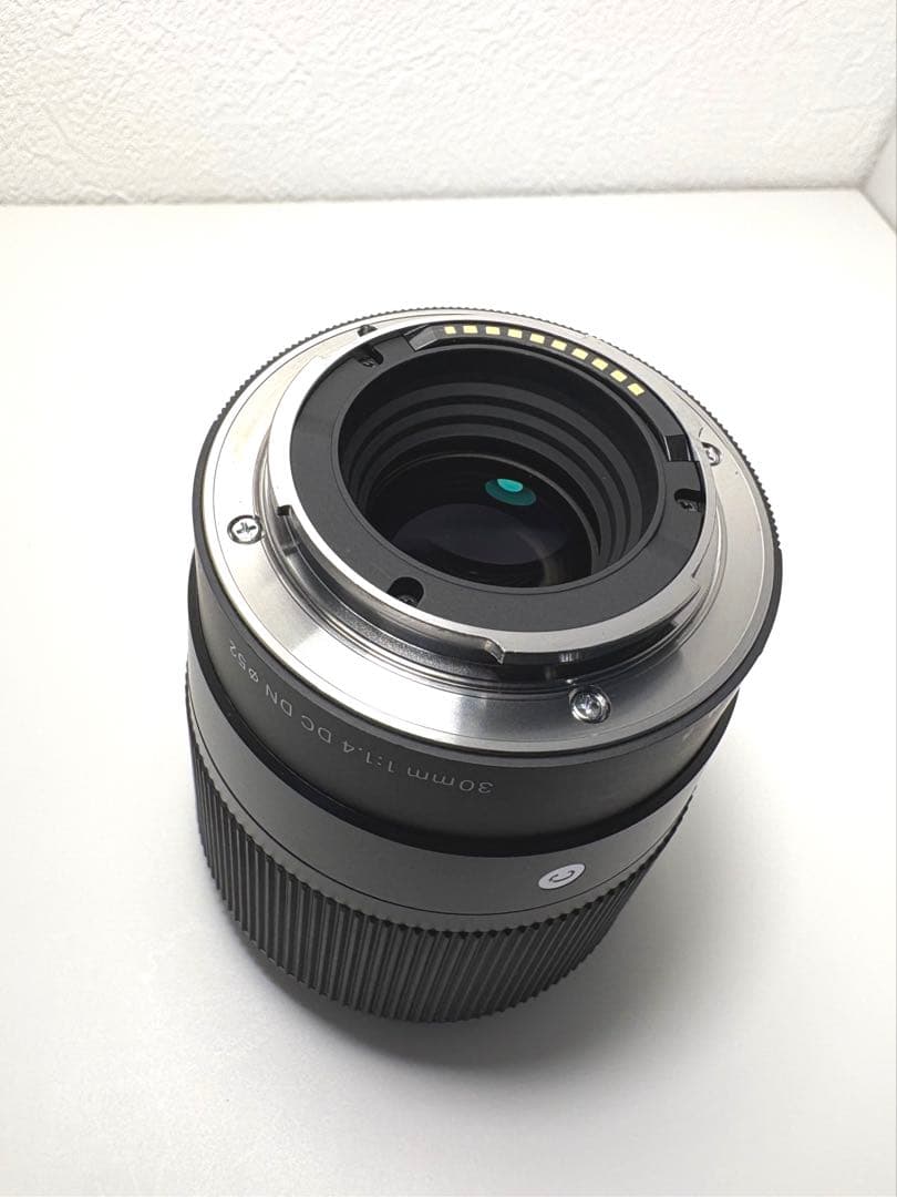 SIGMA 30mm F1.4 DC DN レンズ　ソニーEマウント