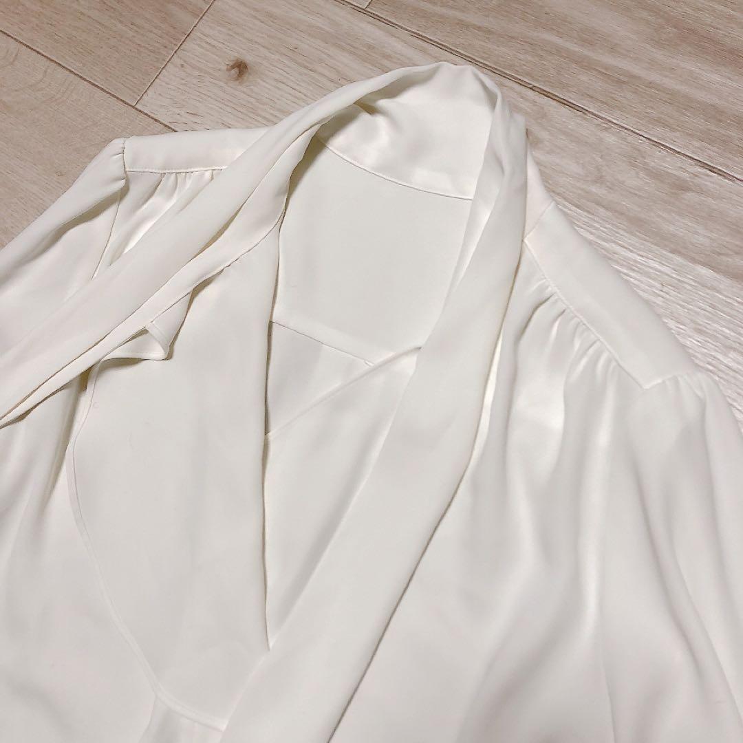 ノーブル　アシンメトリーボウタイブラウス　￥16,500税込