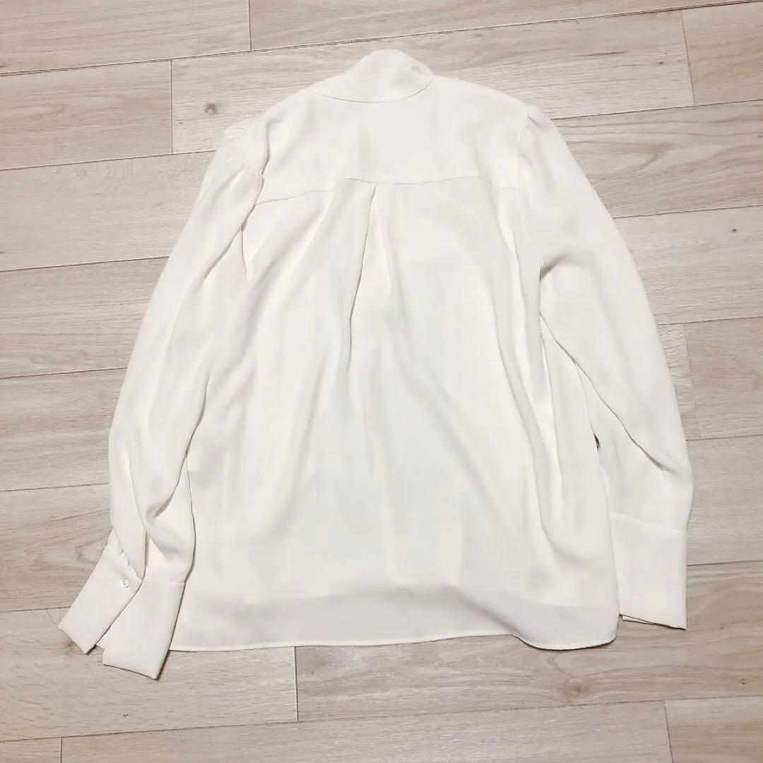 ノーブル　アシンメトリーボウタイブラウス　￥16,500税込