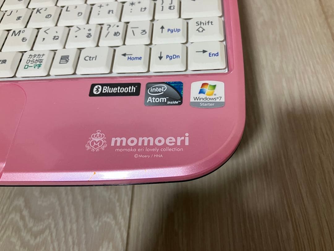 激レア　ノートパソコン モモエリコラボ限定モデル FMVLMG30PK