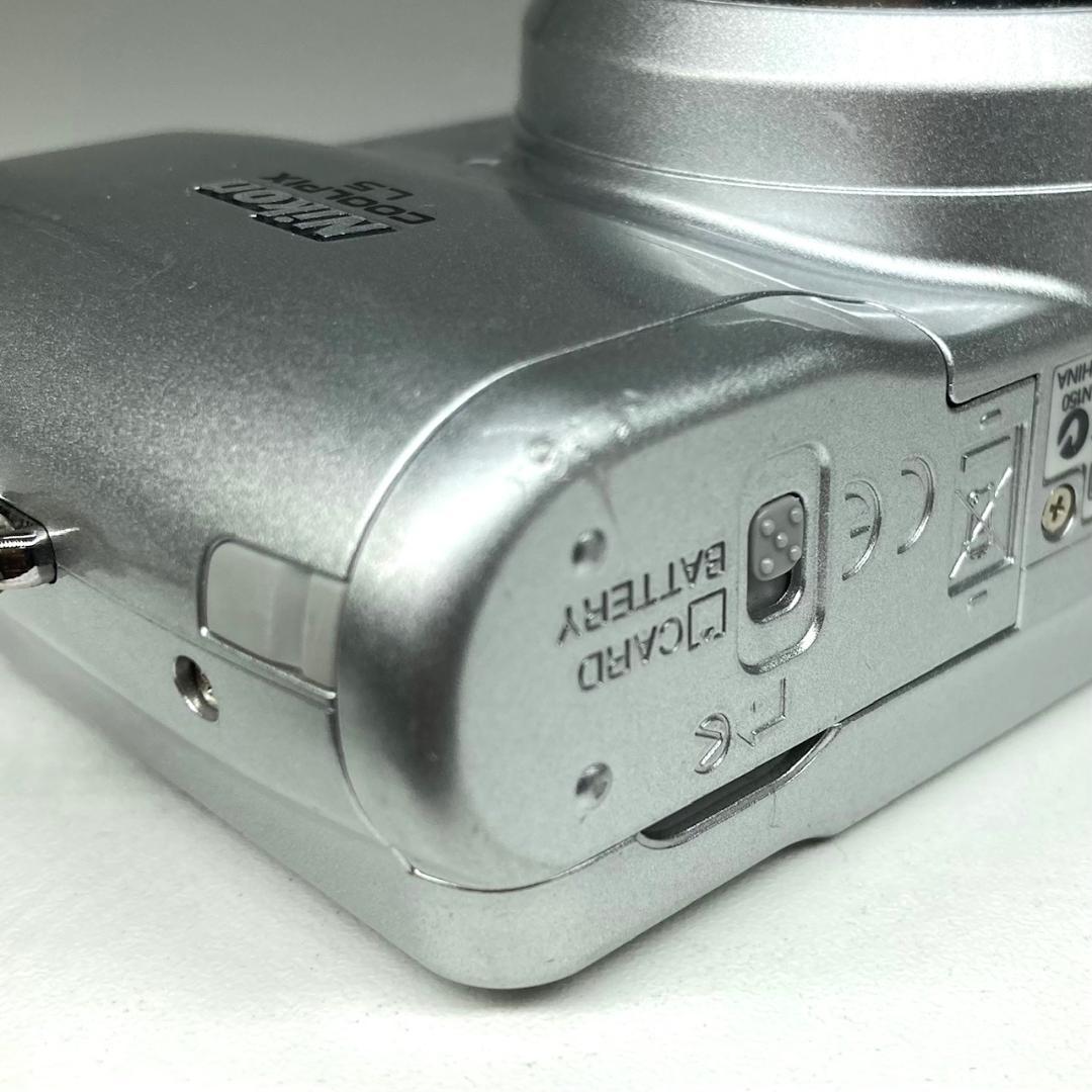 Nikon ニコン　Coolpix L5　コンパクトデジタルカメラ