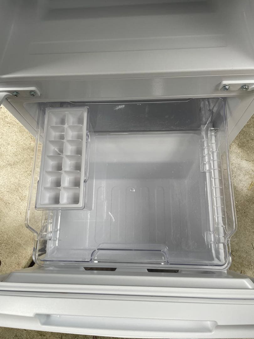 福岡市近郊限定　美品SHARP 冷蔵庫　2024年式　180L SJ D18K