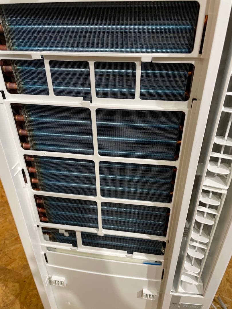 ハイアール　2020年製 窓用エアコン　　1210101102