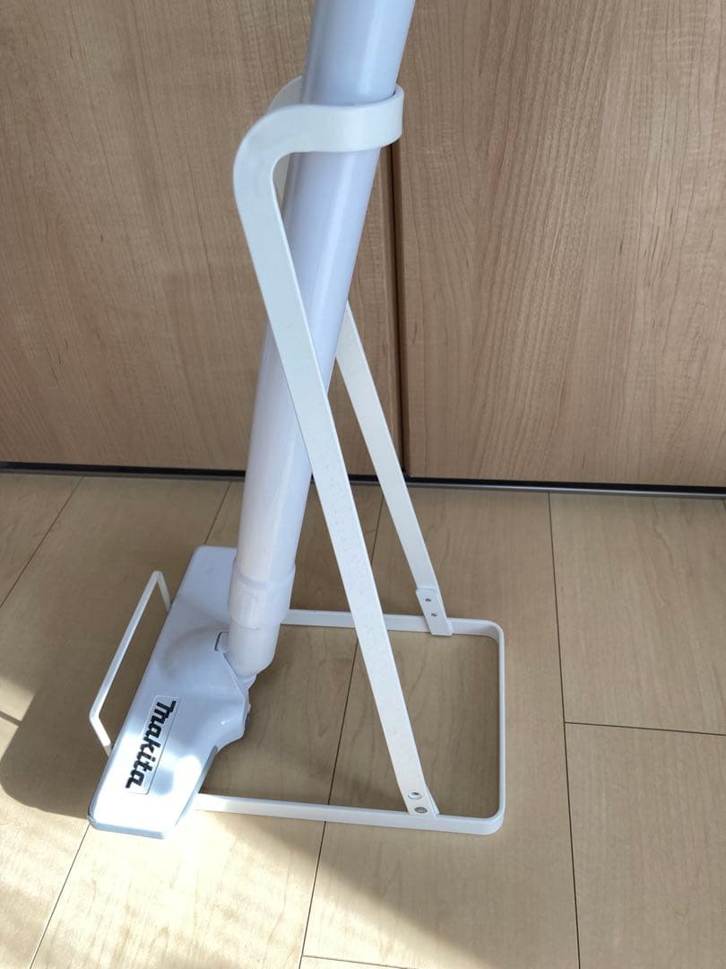 マキタ　CL1:08FDモデルステック型クリーナーコードレス　中古品　取説付