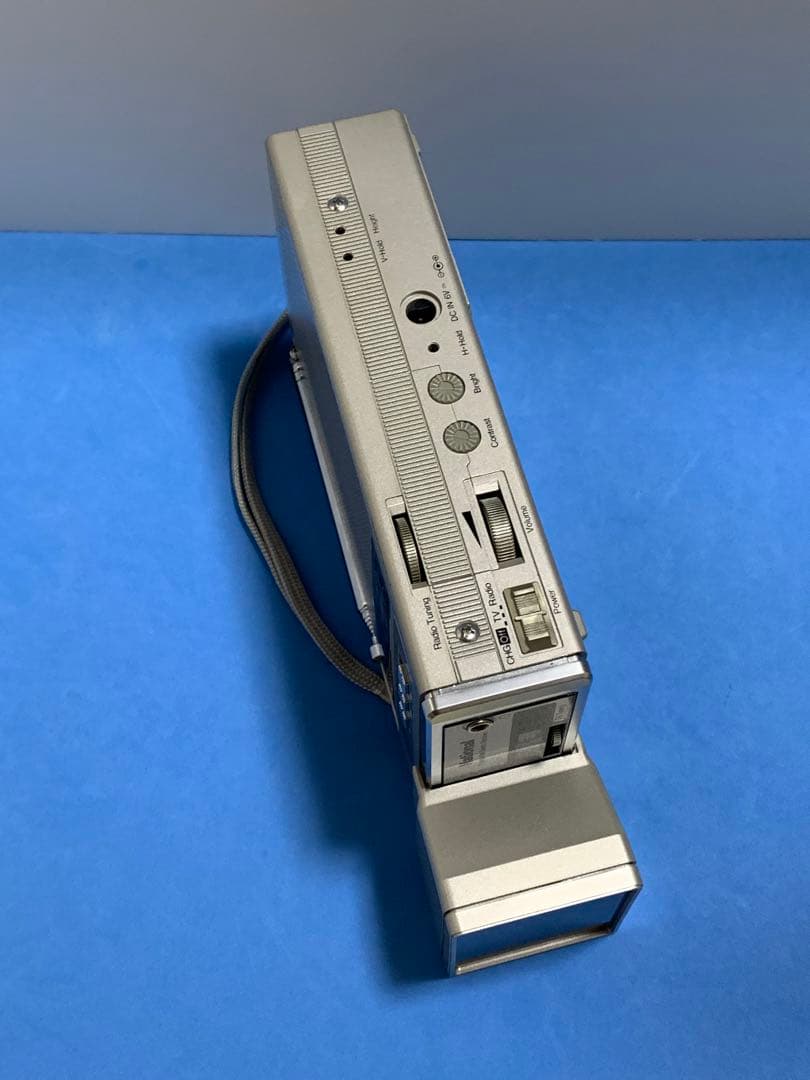 National 小型ブラウン管テレビTV. AM/FM　TR-1020