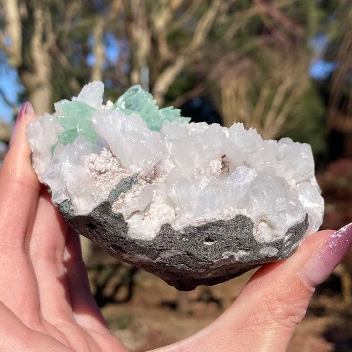 グリーンアポフィライト  原石