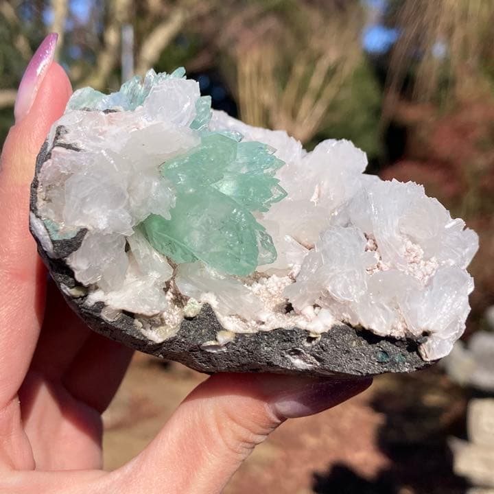 グリーンアポフィライト  原石