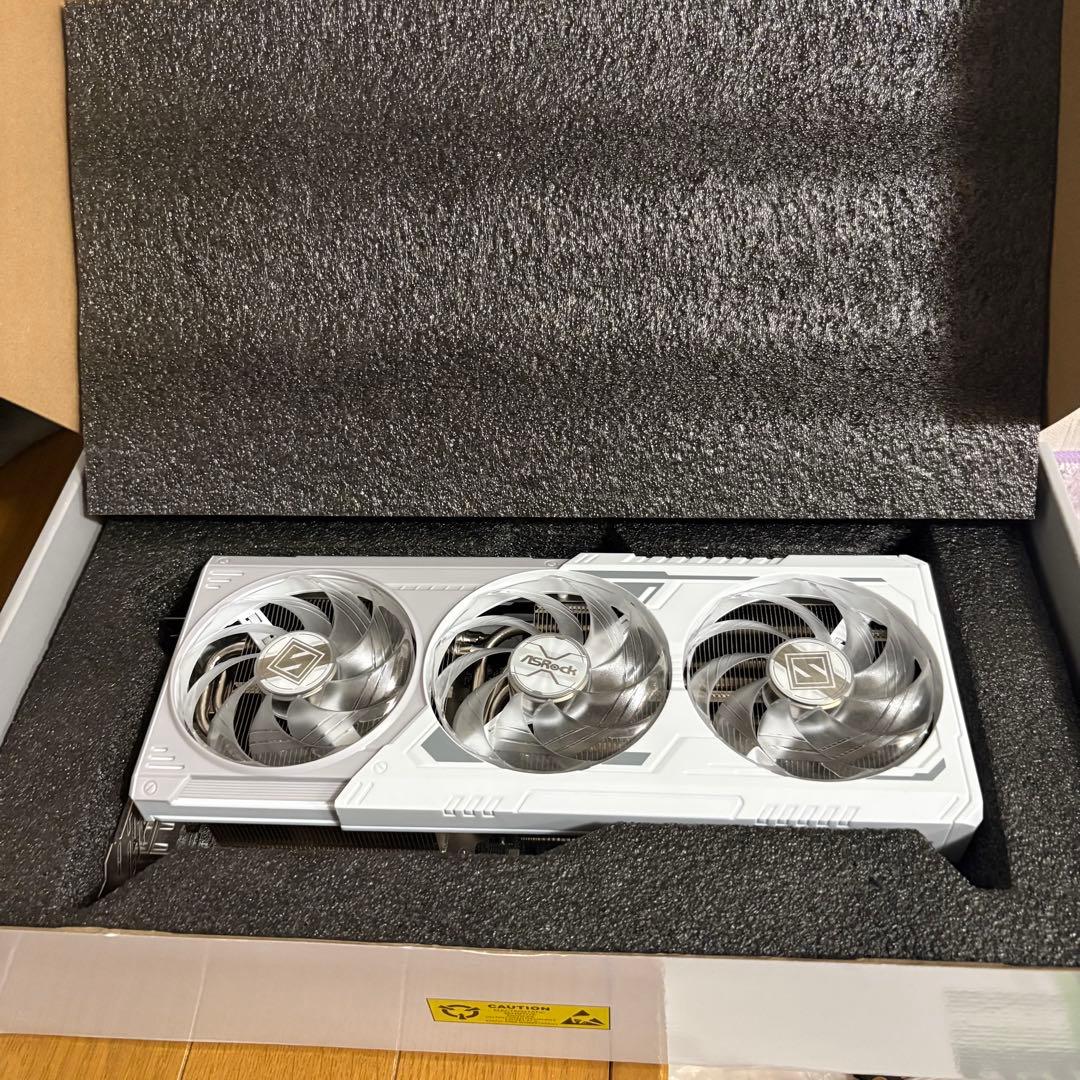 グラフィックボード・グラボ・ビデオカード ASRock Radeon RX 9070 XT