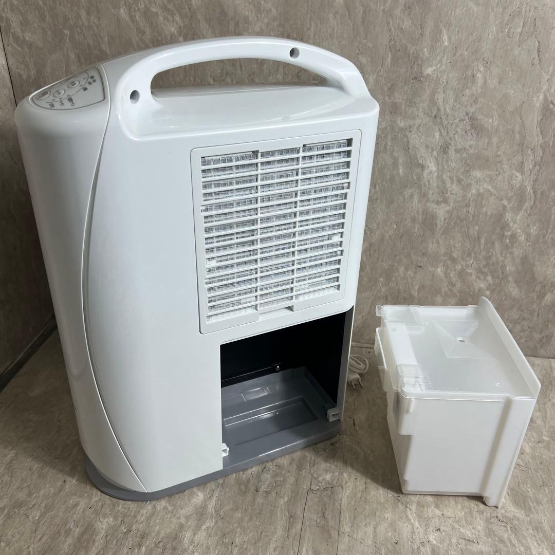 未使用に近い 2024年製 CORONA CD-S6324-W 衣類乾燥機除湿機