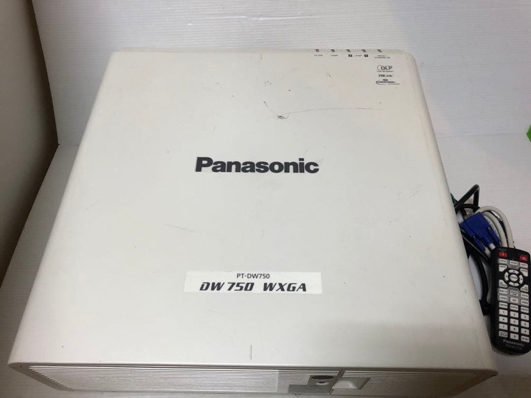 Panasonic PT-DW750JW 高輝度　7000ルーメン 日本製