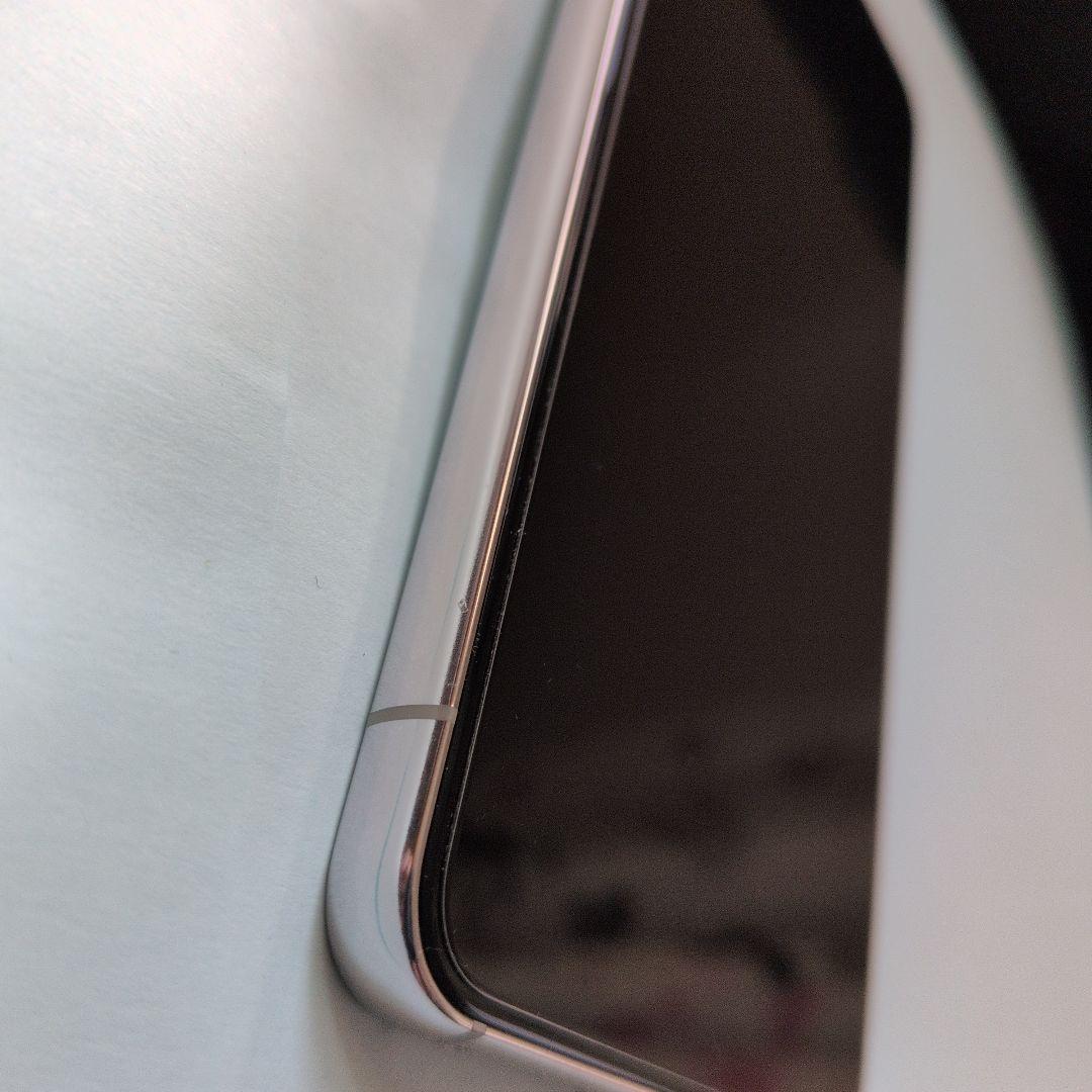 【値下げしました】Galaxy S22　ホワイト　キズ割れなどのない美品